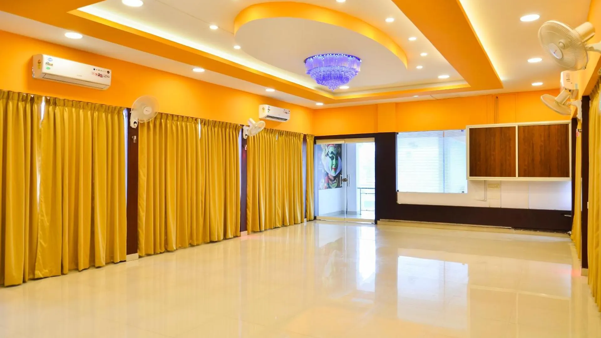 Treebo Trend Platinum Inn Near Airport India